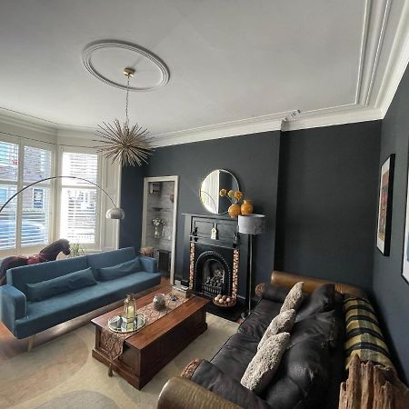 Traditional Apt Close To City Centre & Hampden กลาสโกว์ ภายนอก รูปภาพ