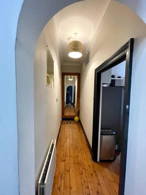 Traditional Apt Close To City Centre & Hampden กลาสโกว์ ภายนอก รูปภาพ